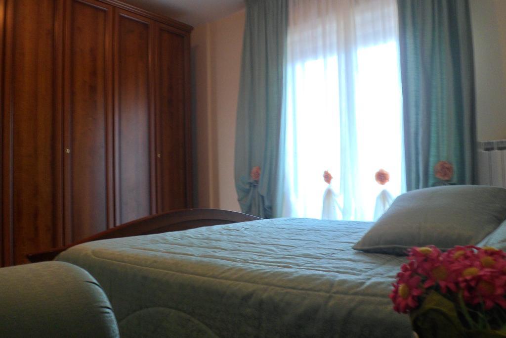 B&B Bella Notte Montesilvano Marina Δωμάτιο φωτογραφία